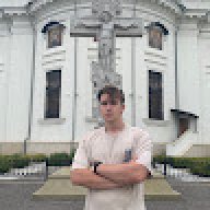 Илья Твердохлеб